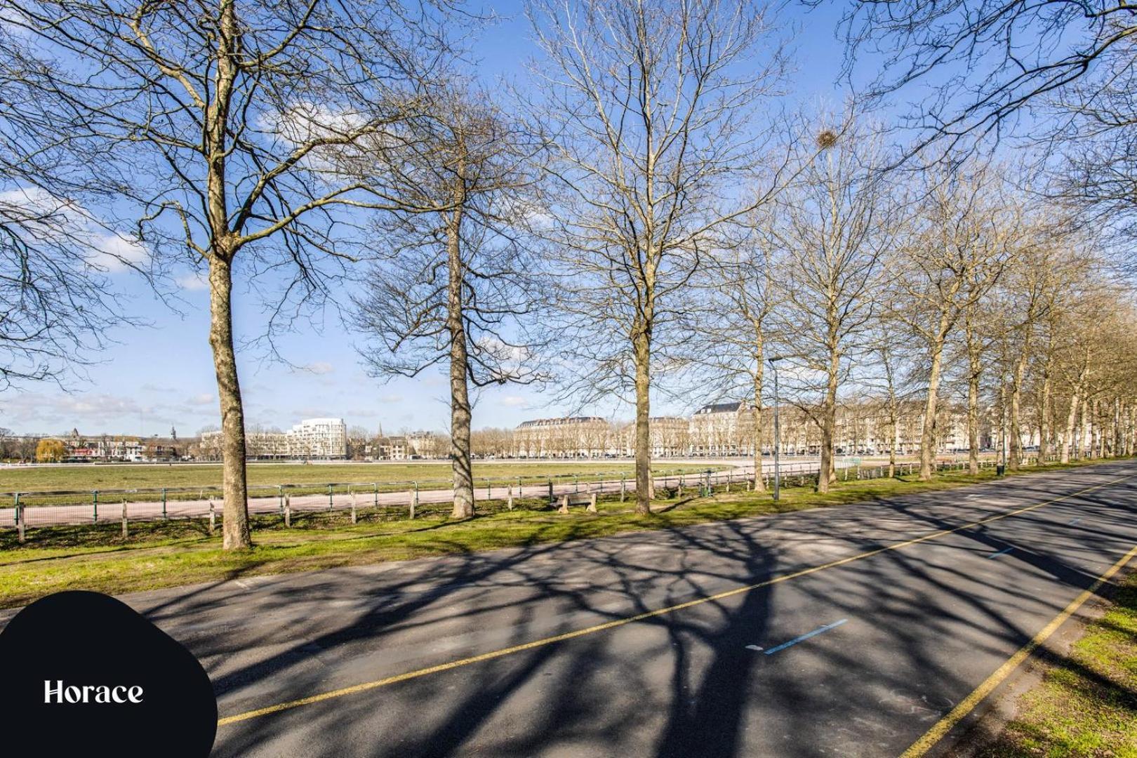 Panoramic Suite Unique View & Private Parking Caen Eksteriør bilde